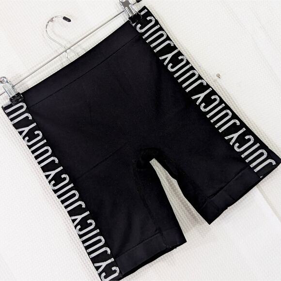 NWOT! JUICY COUTURE! ADORABLE BLACK, WHITE SPANDEX LOGO LEG BIKE SHORTS! SZ  M - Picture 7 of 7